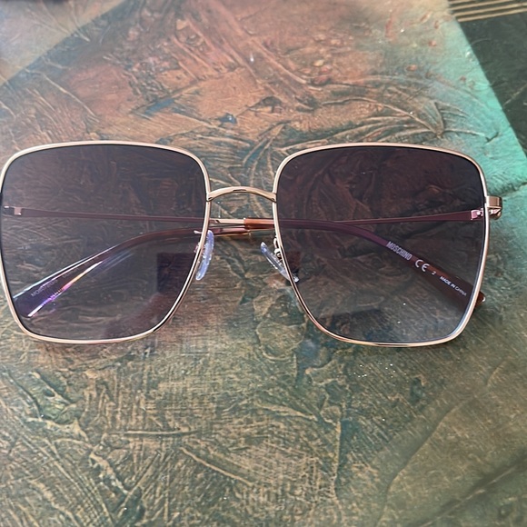MOSCHINO 59MM Square Sunglasses. New - Picture 2 of 9
